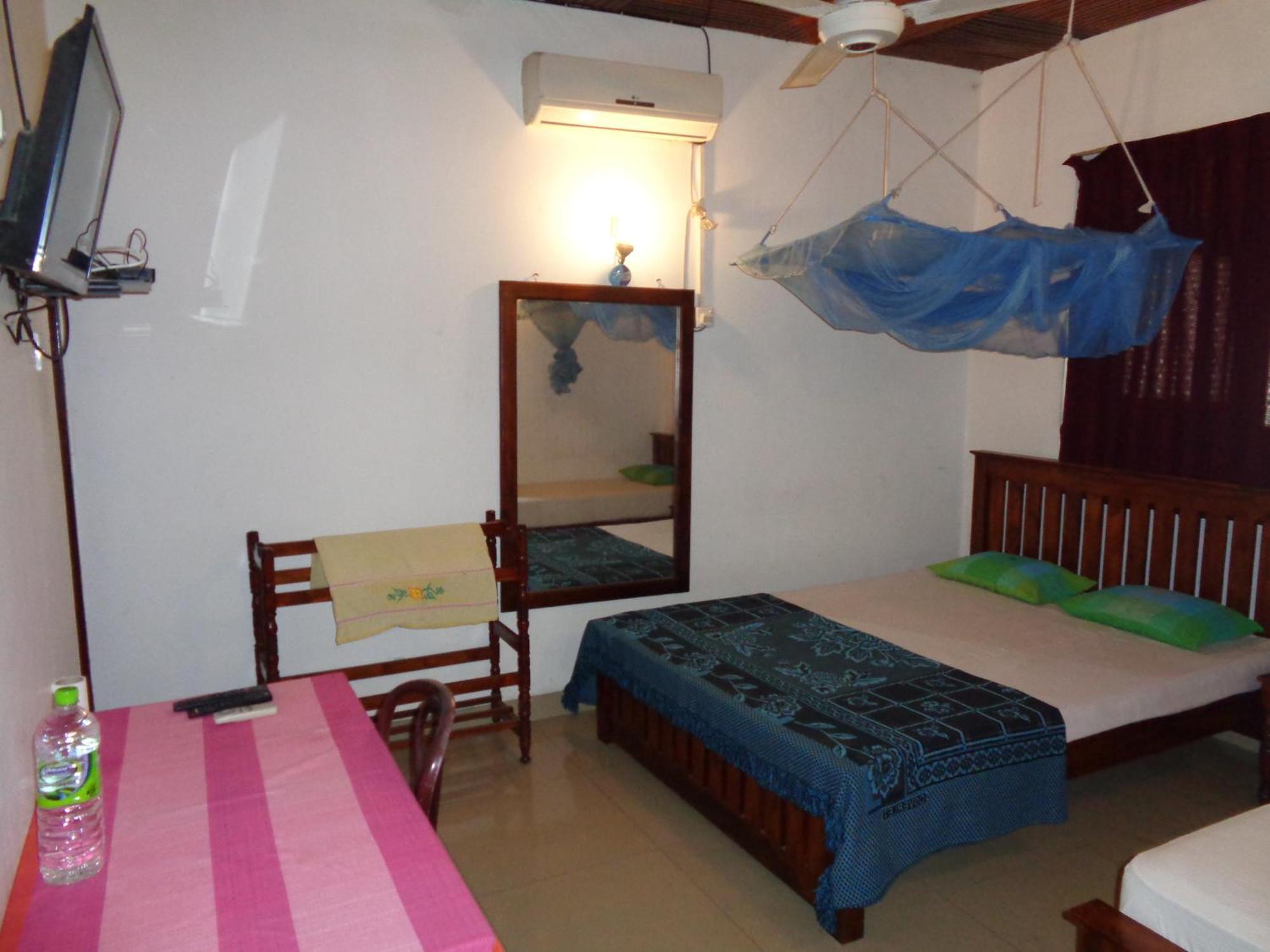 Saranga Holiday Inn Wellawaya Quarto foto